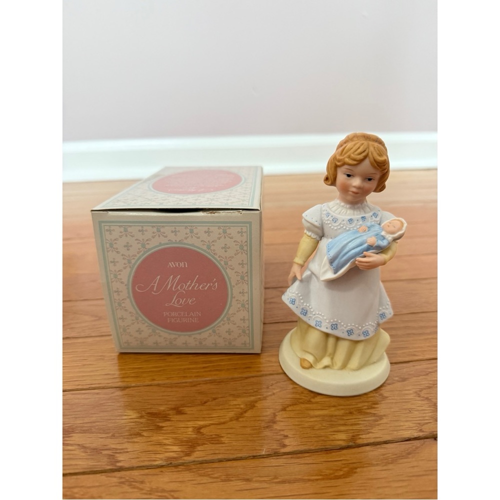 Avon Vintage 1981 A Mother’s Love Porcelain Figurine - New in Box